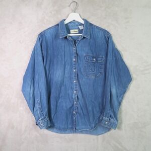 VTG L.L. Bean Denim Shirt Women's Large? Chambray Button Up Blue Pleated Pocket
